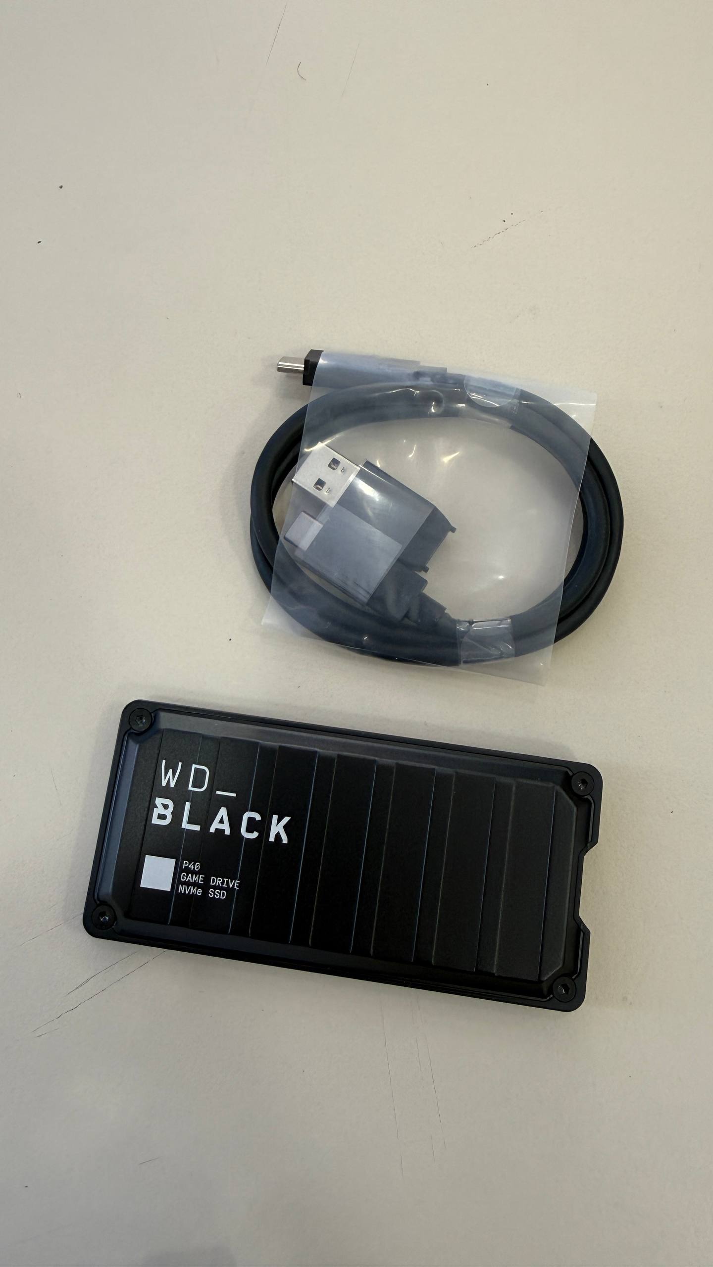 WD Black P40 2TB unboxing — SSD e cabo USB